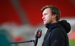 法兰克福CEO谈克罗舍：工作出色的人，迟早会受到大俱乐部关注